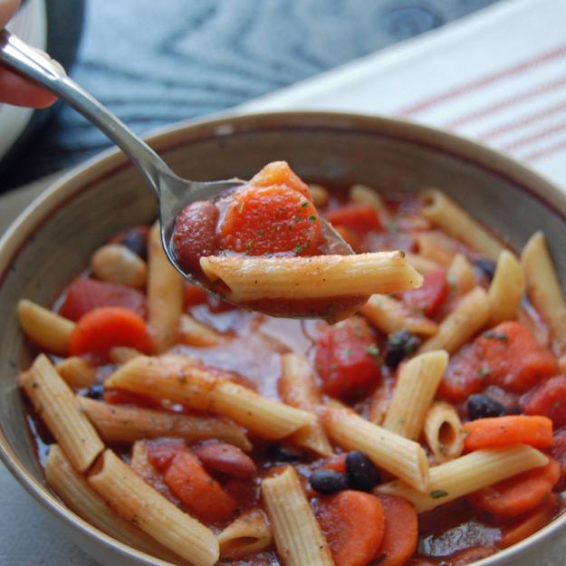 A bowl of pasta fagole soup. 