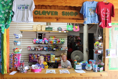Youth at 4-H Clover Shop